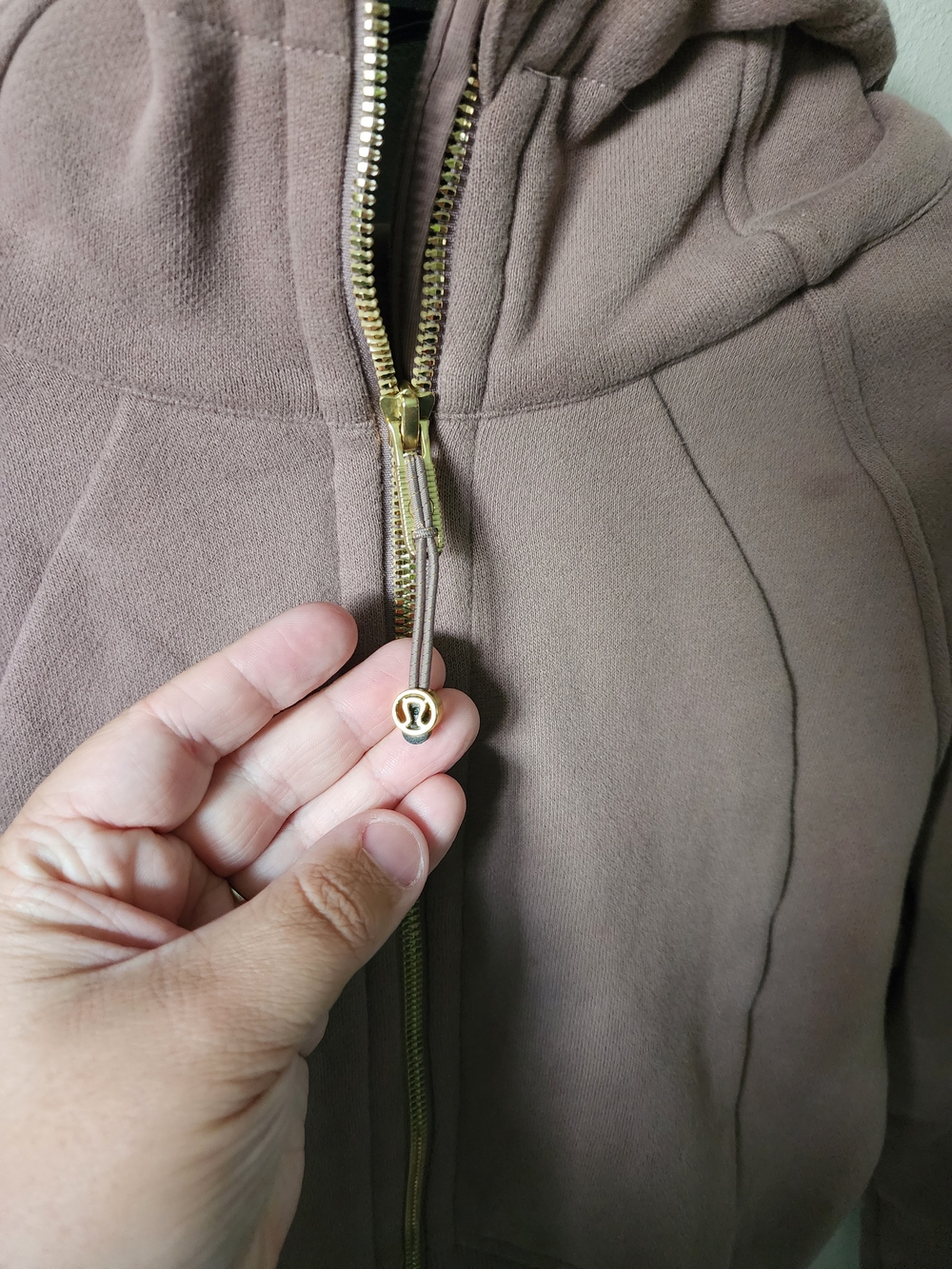 Lululemon Scuba Cropped Full-Zip Hoodie Size 6 - Picture 2 of 6